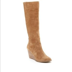 NWOB Lucky Brand Yacie Wedge Boot 7.5